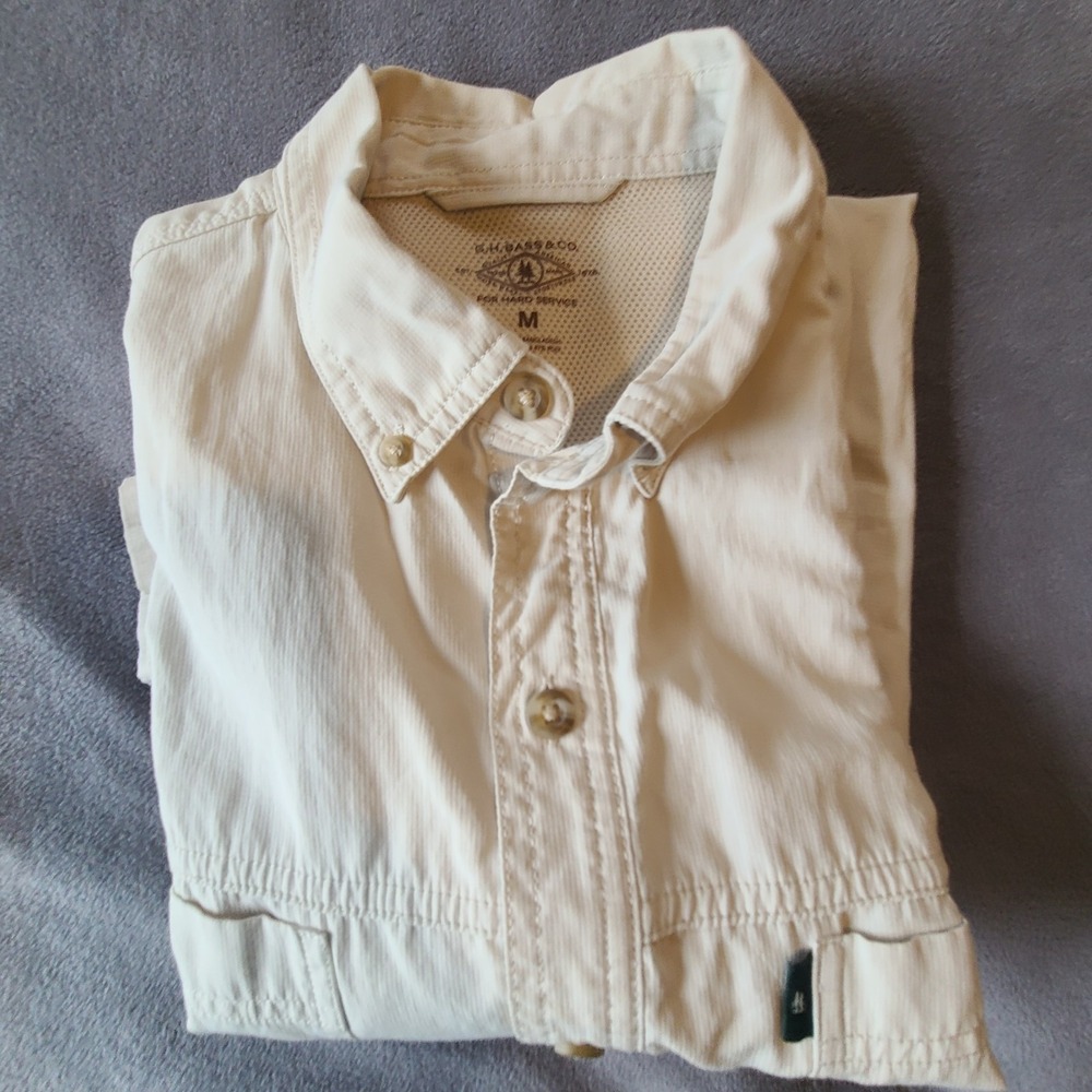 G.H. Bass & Co. Men's Short Sleeve Button Shirt Khaki Beige Outdoor Casual M
